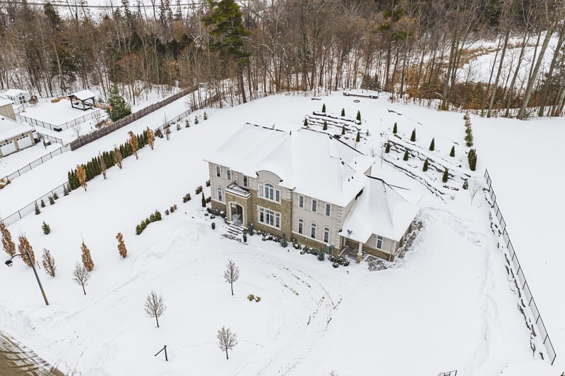 Luxury estate at 197 Nottingham Forest Road, Bradford West Gwillimbury, ON — photo 33