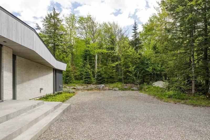 Luxury estate at 15 Chemin du Hibou, Eastman, QC — photo 60