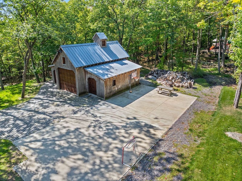 Luxury estate at 1093 Rue Béique, Mont-Saint-Hilaire, QC — photo 76