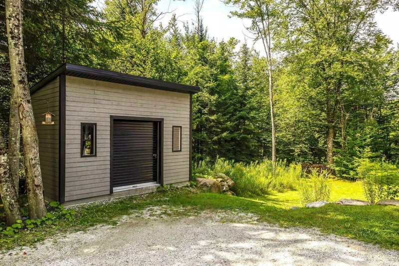 Luxury estate at 18 Rue des Faux Trembles, Eastman, QC — photo 57