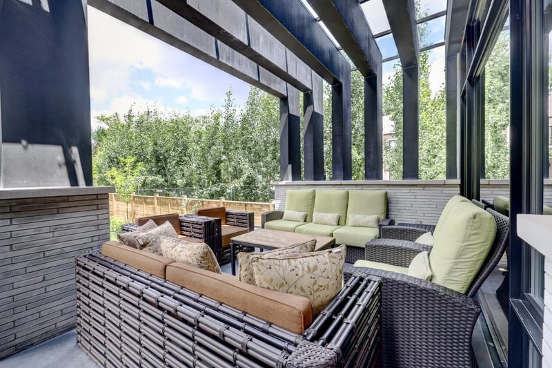 Luxury estate at 533 Carson Lane, Oakville, ON — photo 45