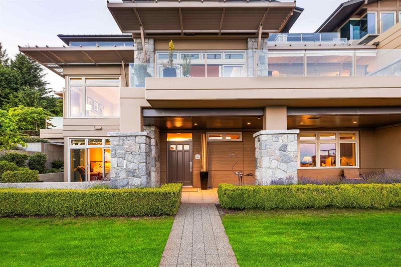 Luxury estate at 2535 Garden Court, West Vancouver, BC — photo 15