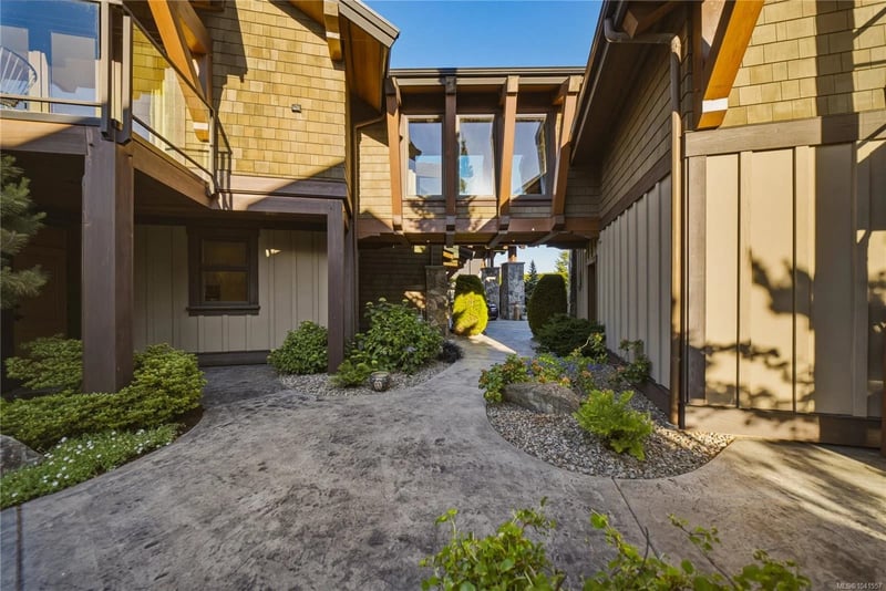 Luxury estate at 5025 Hinrich View, Nanaimo, BC — photo 24