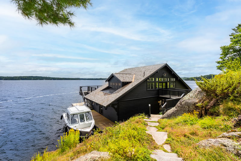 Luxury estate at 1 Onaway Island R21, Muskoka Lakes, ON — photo 19