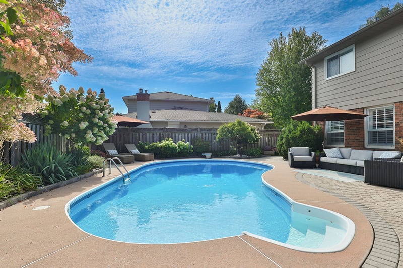Luxury estate at 1163 Cayente Place, Mississauga, ON — photo 16