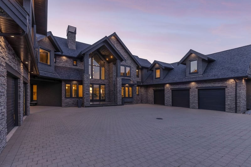 Luxury estate at 203 199 Street, Langley Township, BC — photo 4