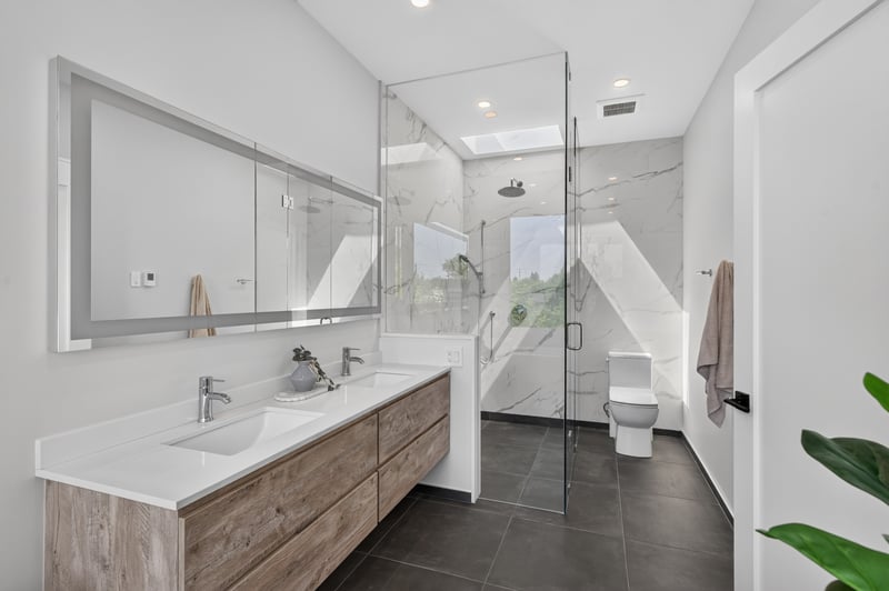 Luxury estate at 1047 Meredith Avenue, Mississauga, ON — photo 15