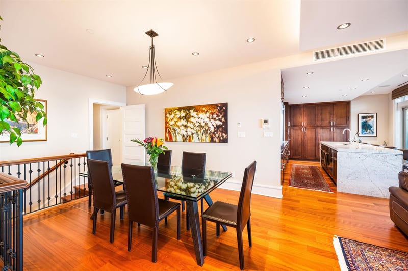 Luxury estate at 2535 Garden Court, West Vancouver, BC — photo 2