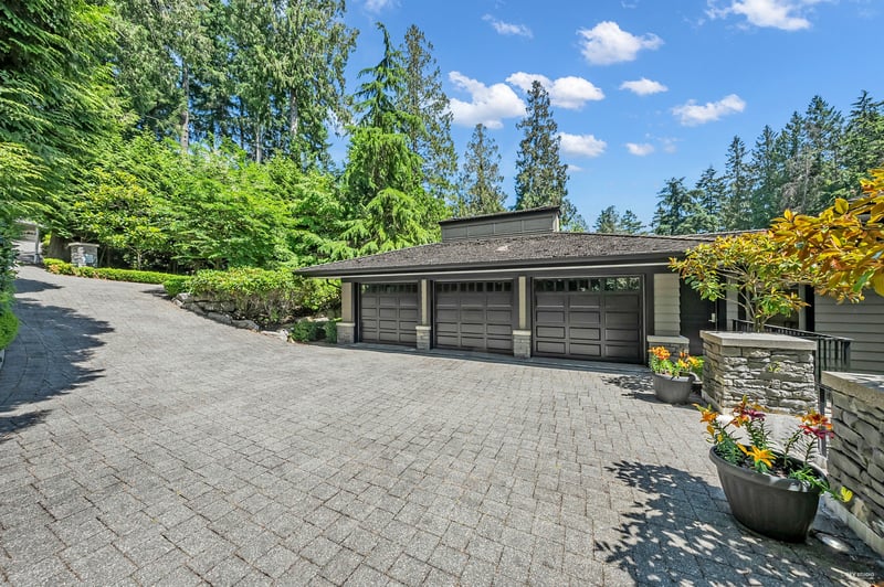 Luxury estate at 4668 Clovelly Walk, West Vancouver, BC — photo 5