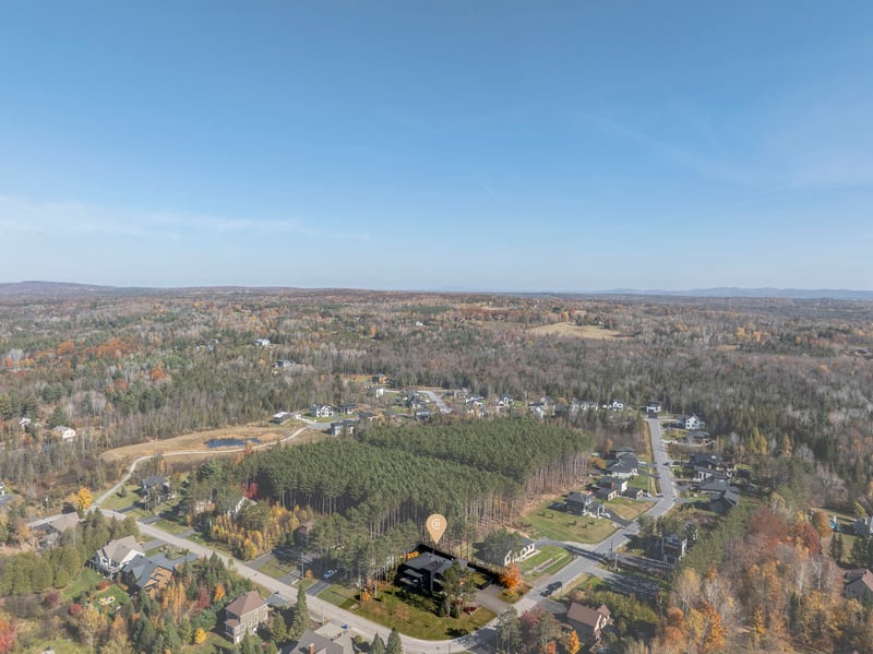 Luxury estate at 43 Rue des Cardinaux, Orford, QC — photo 56