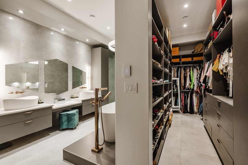 Luxury estate at 757 Rue des Chardonnerets, Mont-Saint-Hilaire, QC — photo 34