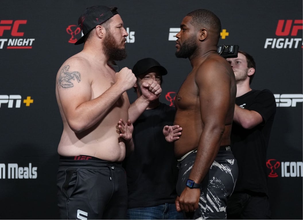 Heavyweights Josh Parisian and Alan Boudot face off. Credits to: Jeff Bottari-Zuffa LLC