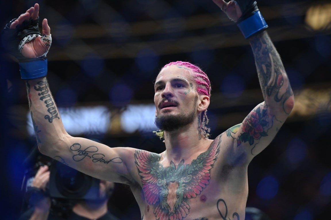 Sean O'Malley after finishing Aljamain Sterling at UFC 292. Credits to: Bob DeChiara - USA TODAY Sports.