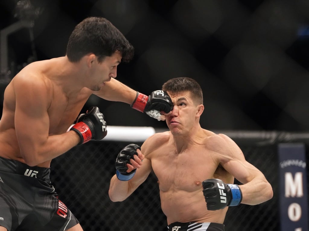 Billy Quarantillo finishes Alexander Hernandez. Credits to: Stephen R. Sylvanie-USA TODAY Sports.