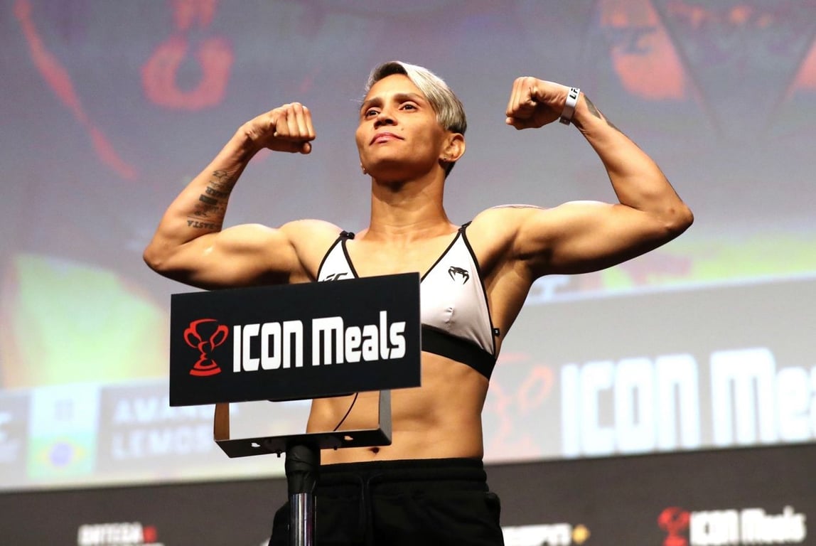 Amanda Lemos is stoic before facing off with Michelle Waterson. Credits to: AP Photo/Gregory Payan