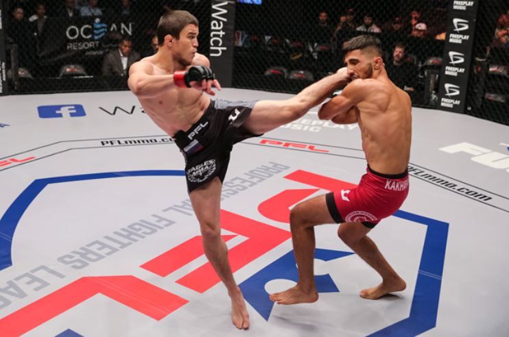 Umar Nurmagomedov landing a headkick on Kakhramonov in his PFL Debut. Credits to: Tristen Critchfield-Sherdog.