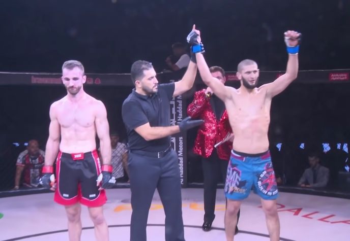 Khamzat Chimaev gets his hand raised in his Brace CF debut