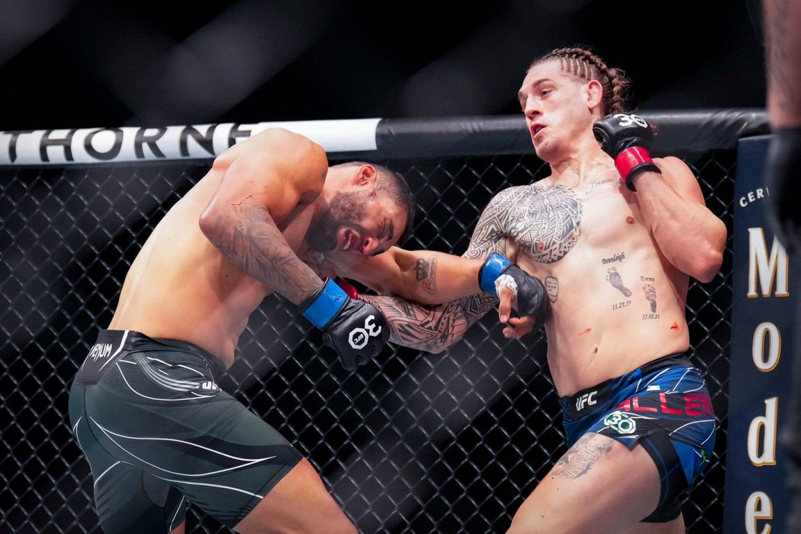 Brendan Allen landing on Bruno Silva in his last fight. Credits to: David Yeazell - USA TODAY Sports.