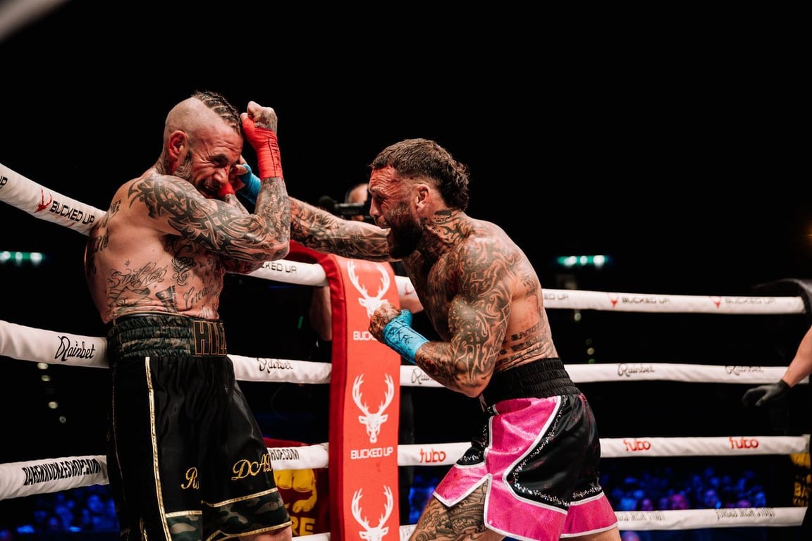 Paul O'Sullivan def. Paul Hilz via UD. Credits to: BKFC.