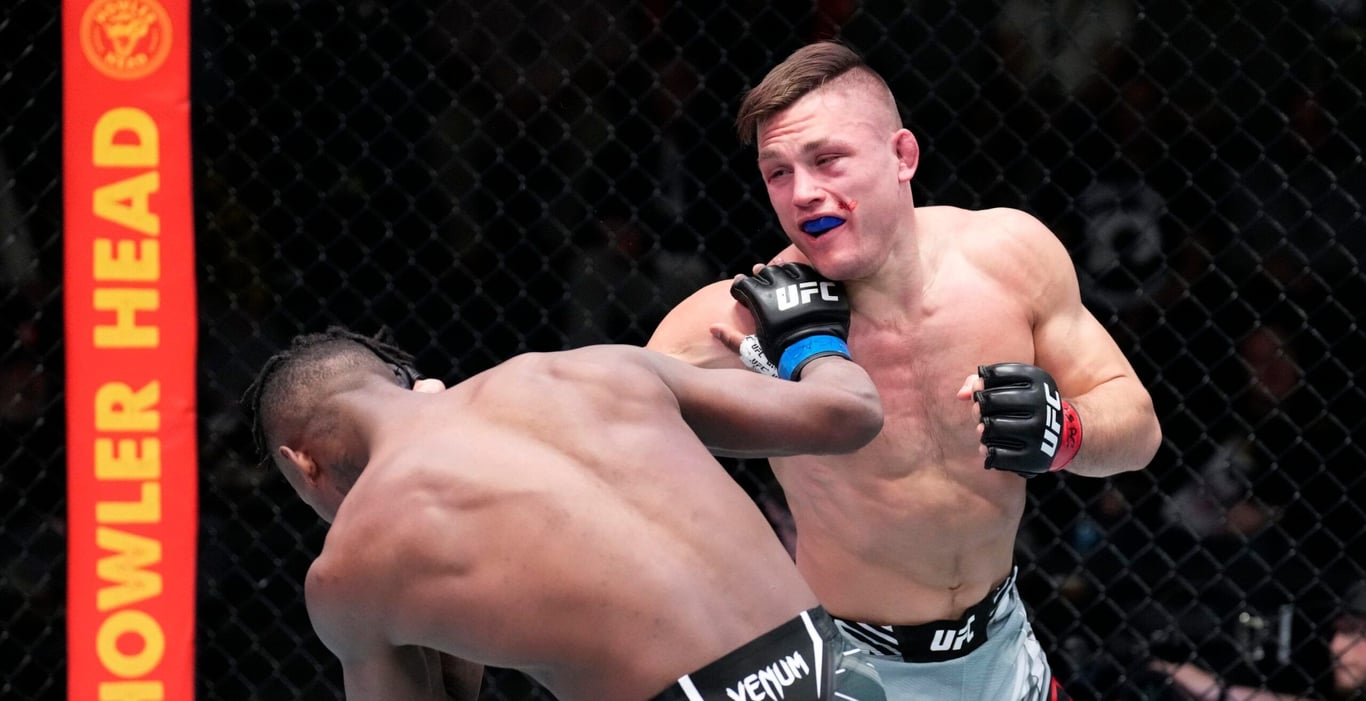 Drew Dober had a rough start against Terrance Mckinney. Credits to: Mukhar Ghosh - Sports Manor.