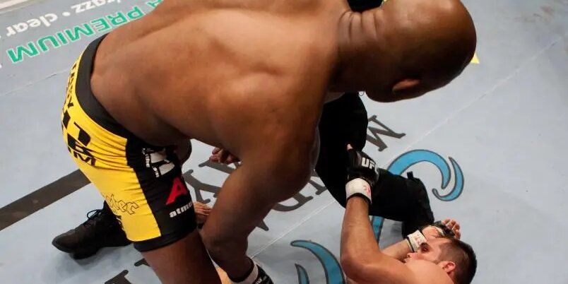 Anderson Silva makes quick work of Rich Franklin to win the UFC Middleweight championship. Credit: Josh Hedges/Zuffa LLC via Getty Images.