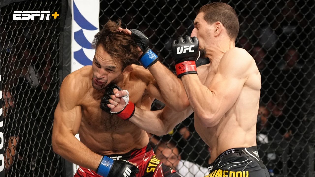 Abus Magomedov finishes Dustin Stolzefus at UFC Paris. Credits to: Zuffa LLC.