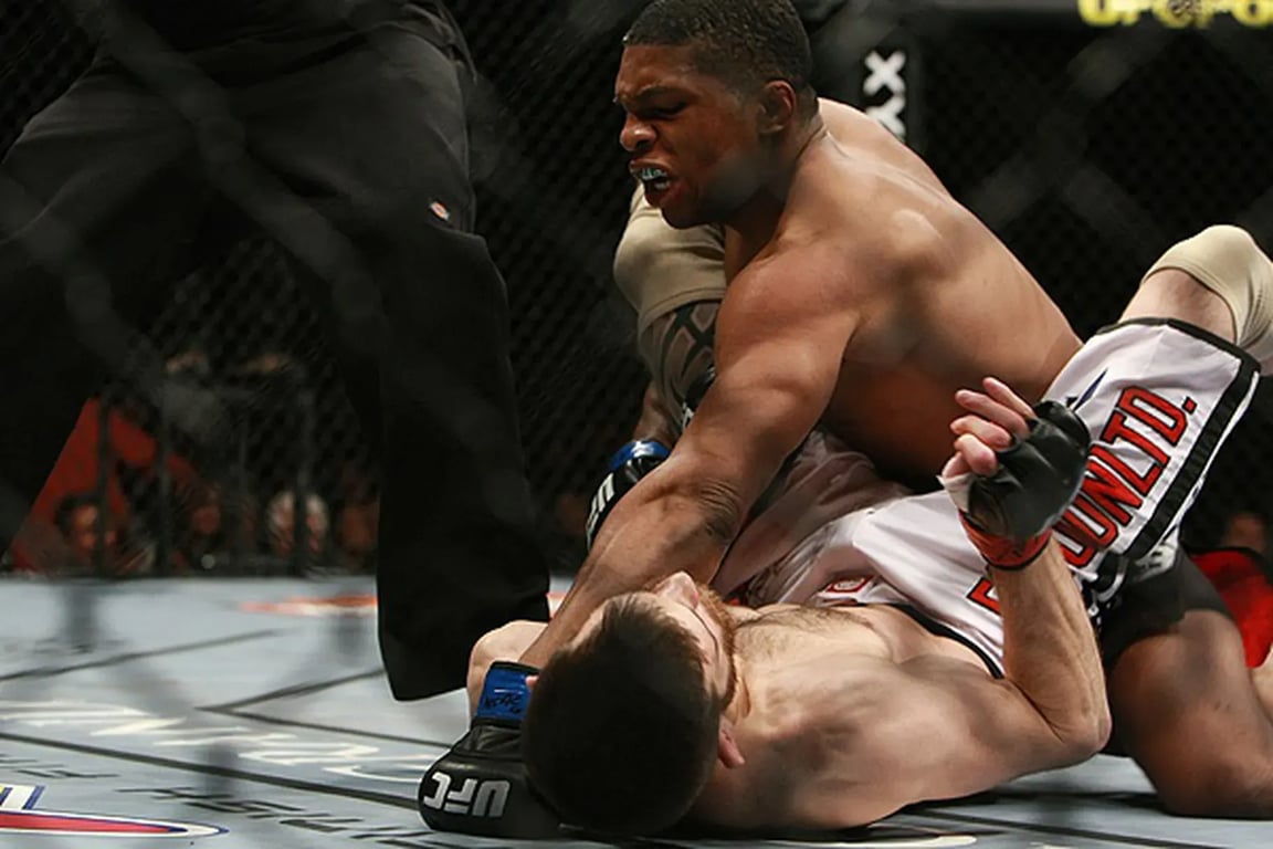 Paul Daley putting the final blow on Dustin Hazelett at UFC 108. Credits to: Sherdog