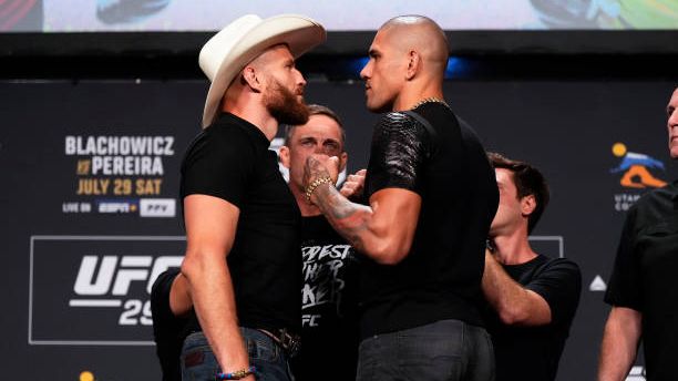 Jan Blachowicz and Alex Pereira facing off at UFC 291 press conference. Credits to: Jeff Bottari - Zuffa LLC.