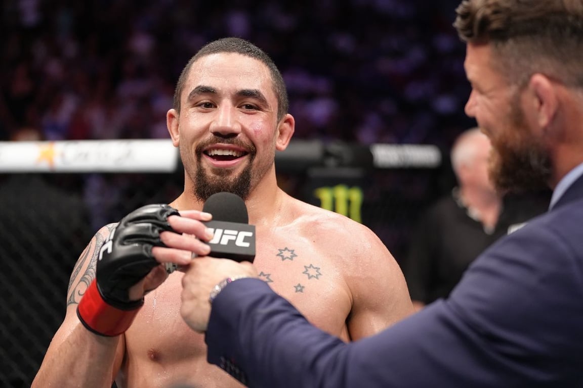 The winner of this fight has been promised a title shot. Credits to: Zuffa LLC.