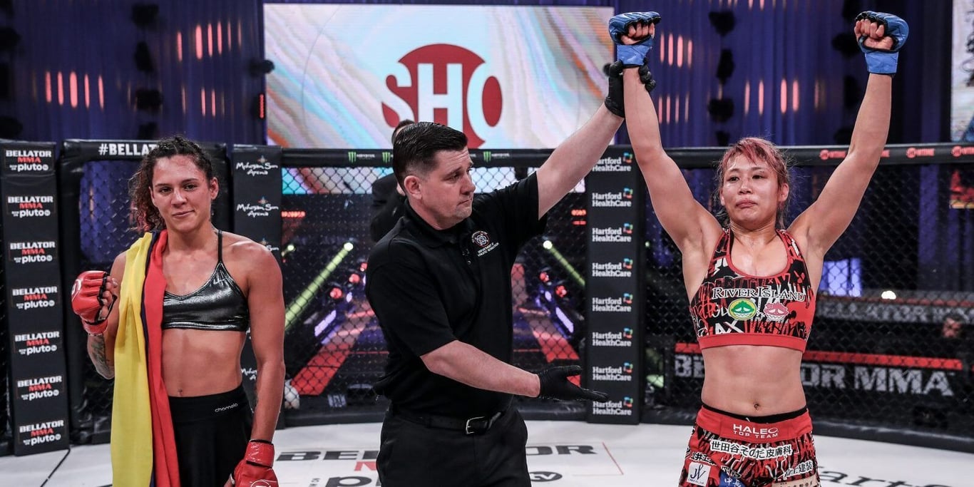 Kana Watanabe (right) defeats Alejandra Lara by split-decision. Credits to: Bellator MMA.