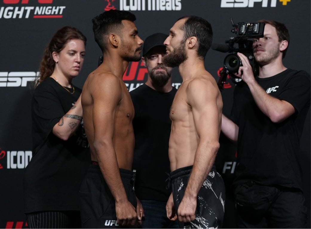 Raulian Paiva and Sergey Morozov face off. Credits to: Jeff Bottari-Zuffa LLC