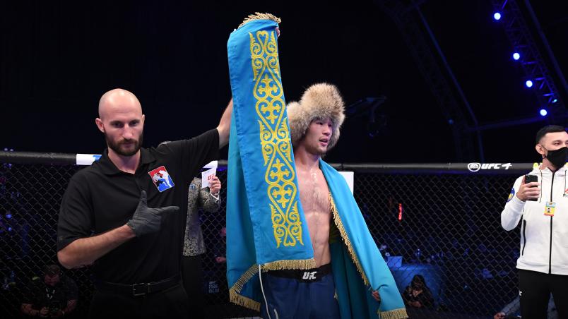 Shavkat Rakhmonov celebrates his victory over Alex Oliveira. Credit: Josh Hedges/Zuffa LLC