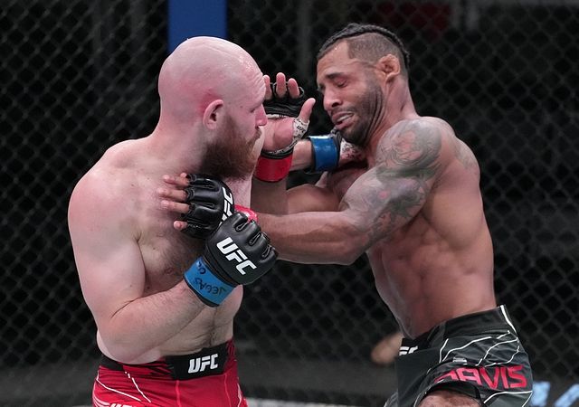 Viacheslav Borschev defeats Mike Davis. Credit: Getty/UFC.