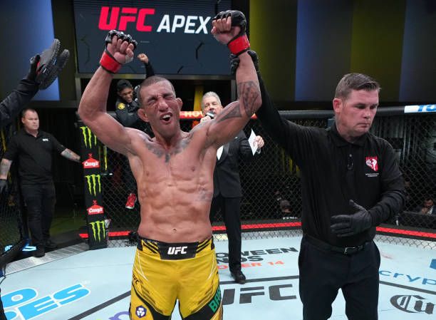 Raoni Barcelos after his win at UFC Vegas 61. Credits to: Jeff Bottari-Getty Images.