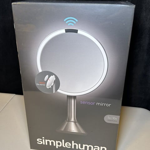 simplehuman 8” Round LED Sensor Mirror with 5x and 10x Magnification