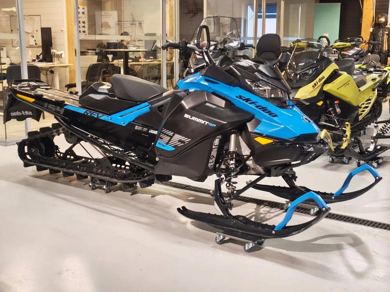 Ski-doo Summit SP 154 850 E-tec