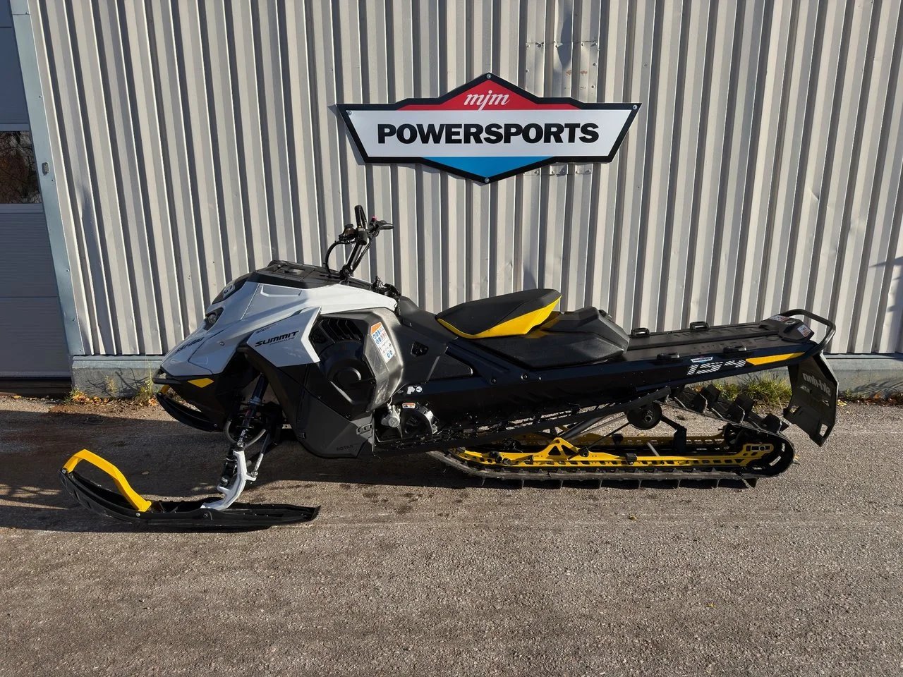 2024 Ski-Doo Summit Adrenaline 600R E-Tec 154