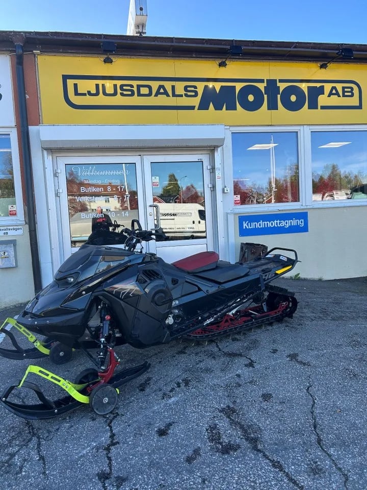 2023 Ski-Doo Freeride 850 E-Tec 146
