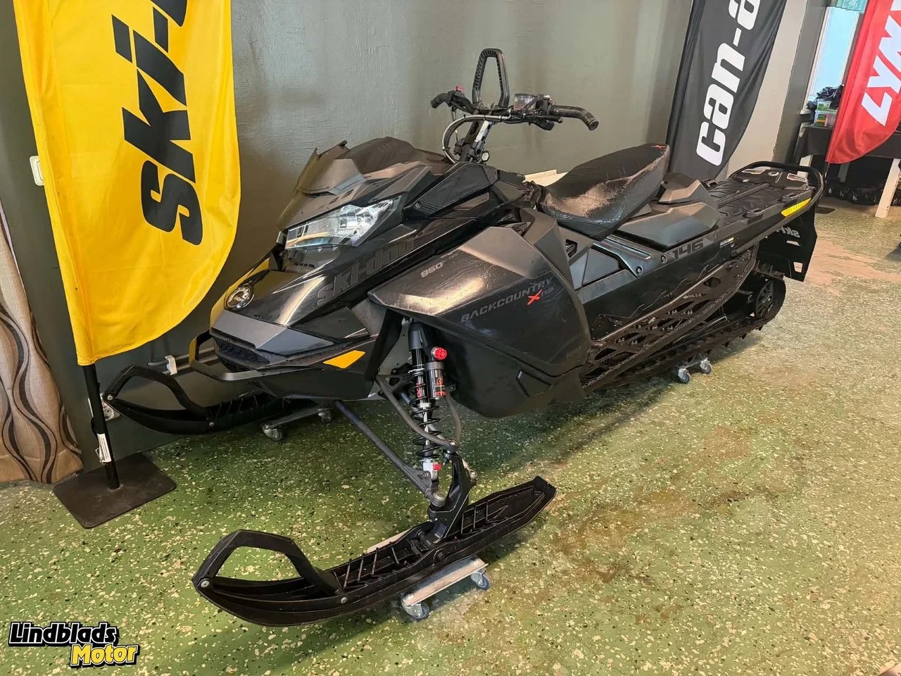 2022 Ski-Doo Backcountry X-RS 850 E-Tec 146 