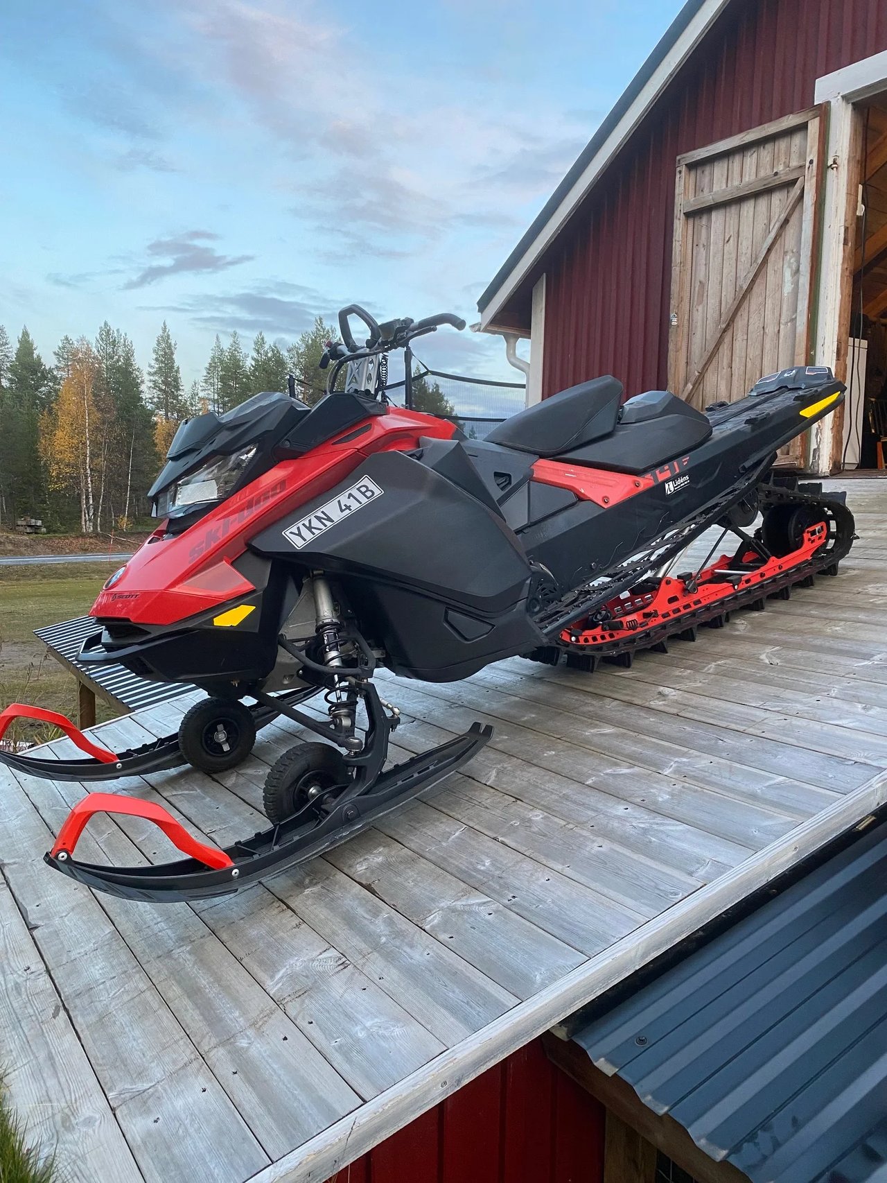 2021 Ski-Doo Summit SP 600R E-Tec 146