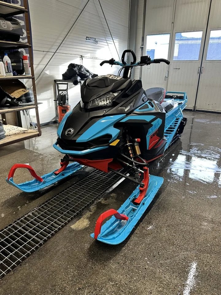 2022 Lynx Boondocker RE 3700 850 E-TEC