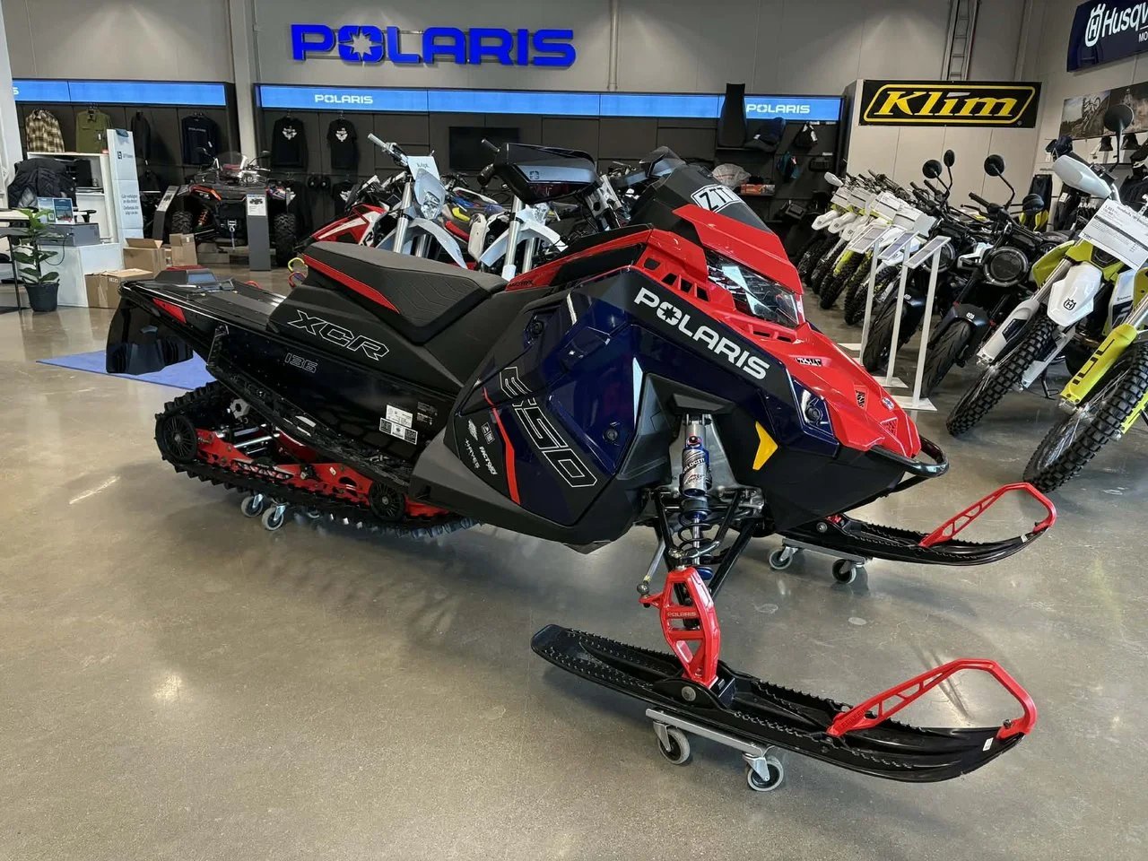 Polaris 650 INDY XCR 136 - SÄLJUPPDRAG
