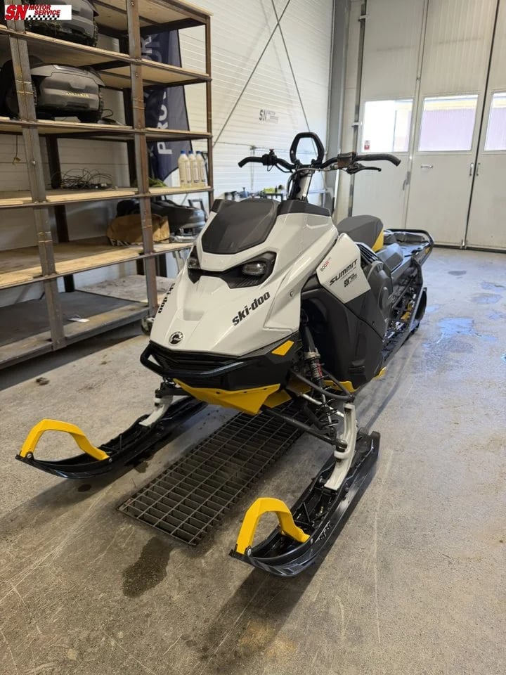 Ski-Doo Summit Summit Adrenaline 600R E-Tec 146