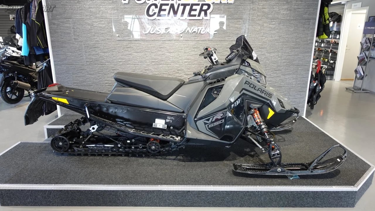 2025 Polaris 650 Indy VR1 DYNAMIX 137