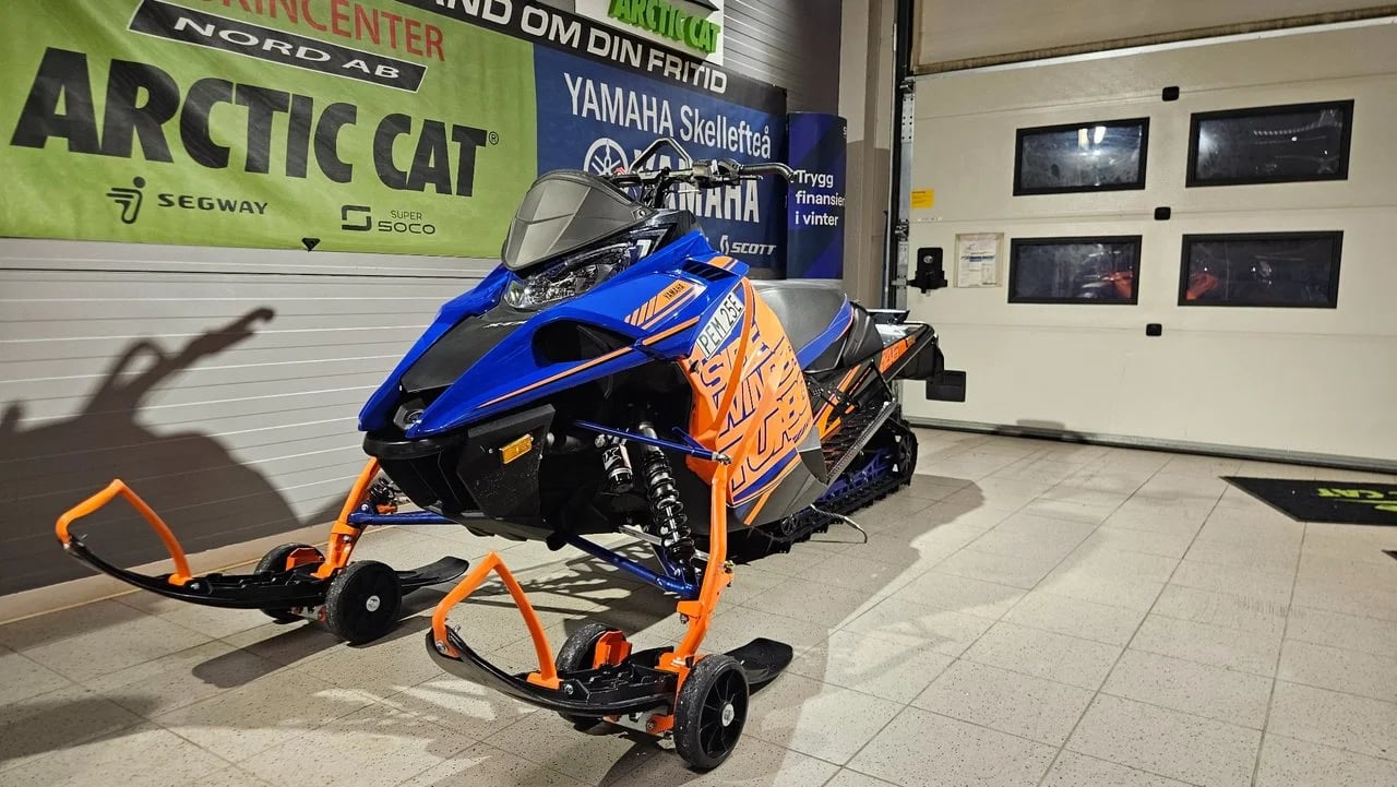 2020 Yamaha Sidewinder X-TX LE 146 