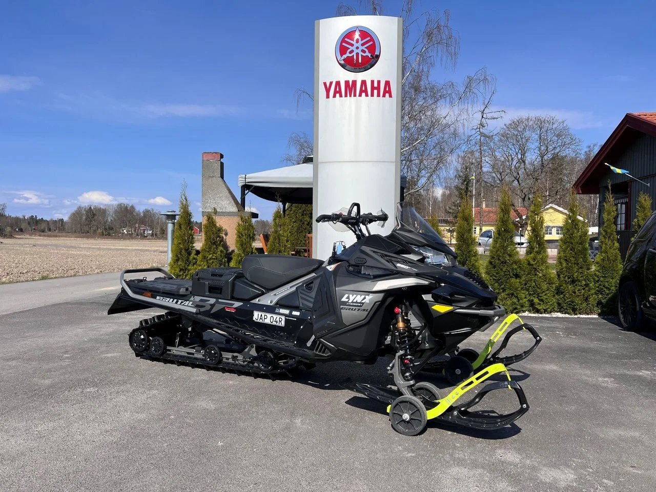 2024 Lynx Xterrain Brutal 850 E-TEC