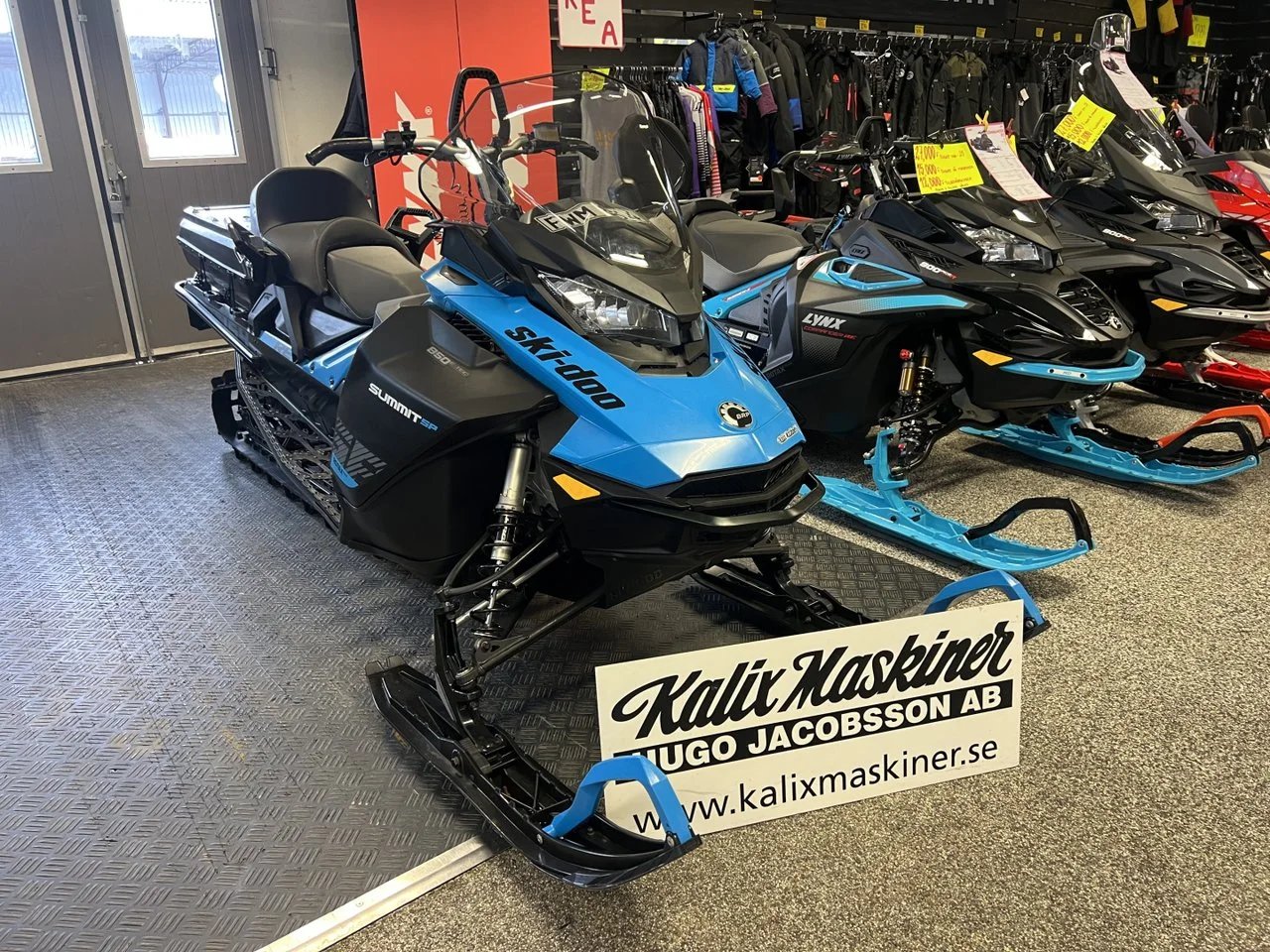 2019 Ski-Doo Summit SP 850 E-Tec 154