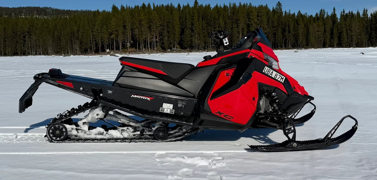 Polaris 850 Indy XC 137