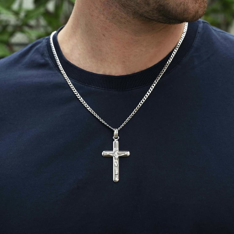 Silver Cross Pendant & Chain