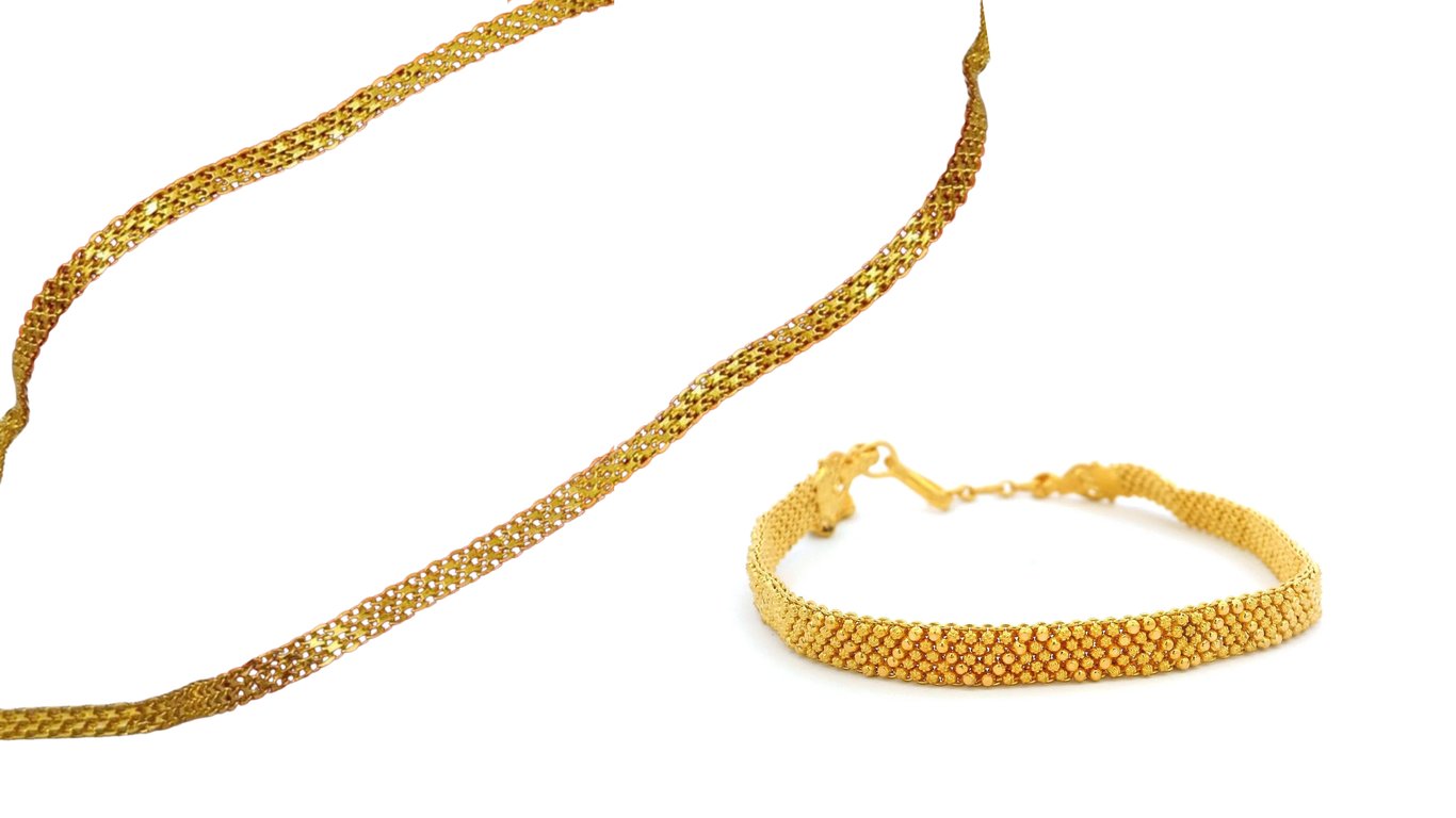 Gold Num 03 Chain & Bracelet